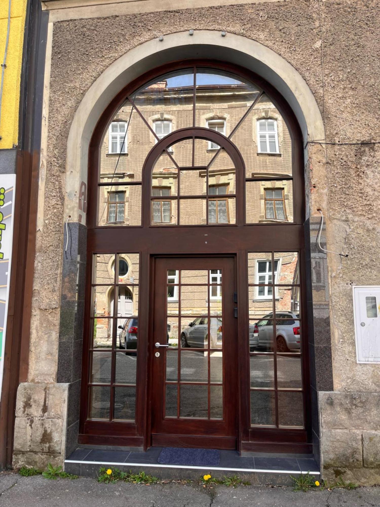 Lilan Apartment Maribor Exterior foto